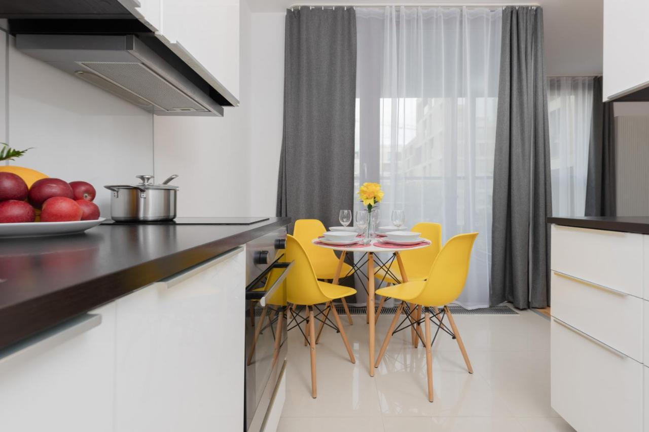 Warsaw Wola Apartment Near Nocny Market By Noclegi Renters Ngoại thất bức ảnh